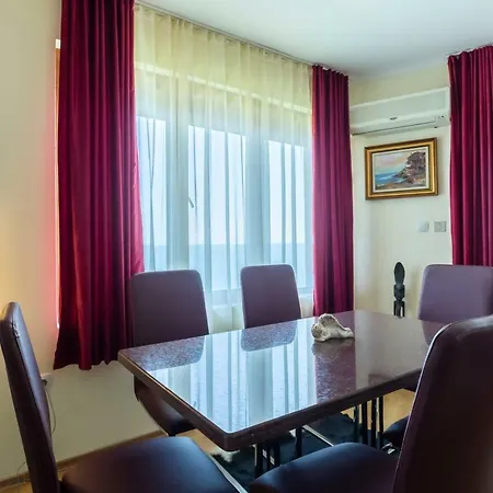 La Casa Апартамент