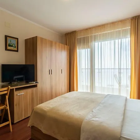 La Casa Апартамент *
