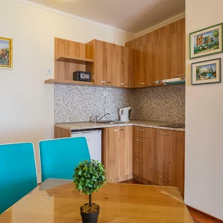 La Casa Апартамент *