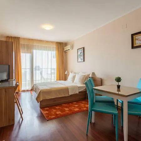 La Casa Апартамент