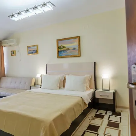 La Casa * Приморско